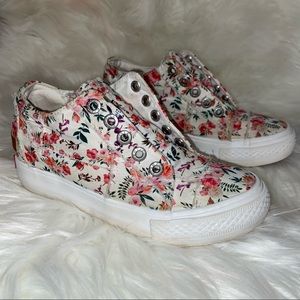 BLOWFISH MALIBU KIDS  WEDGE SNEAKERS 👟 FLORAL PRINT